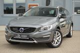 Volvo V60 Cross Country 2.0 D3 Momentum*Xenon*Kam*Navi - graue Volvo V60 Cross Country