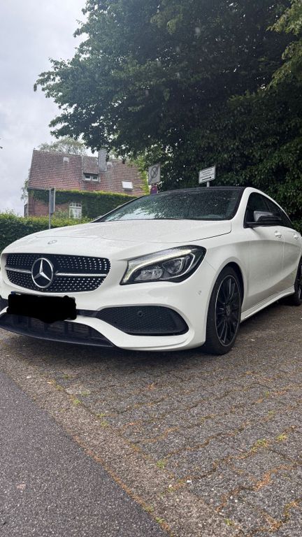 Image of Mercedes-Benz CLA 220