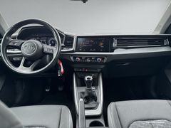 AUDI A1 Sportback 25TFSI advanced PDC Sitzhz Garantie AUDI A1 Sportback 25TFSI advanced PDC Sitzhz Garantie