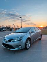 Toyota Avensis T27 Diesel 2012 Limousine - Toyota Avensis T27 mit Diesel-Antrieb