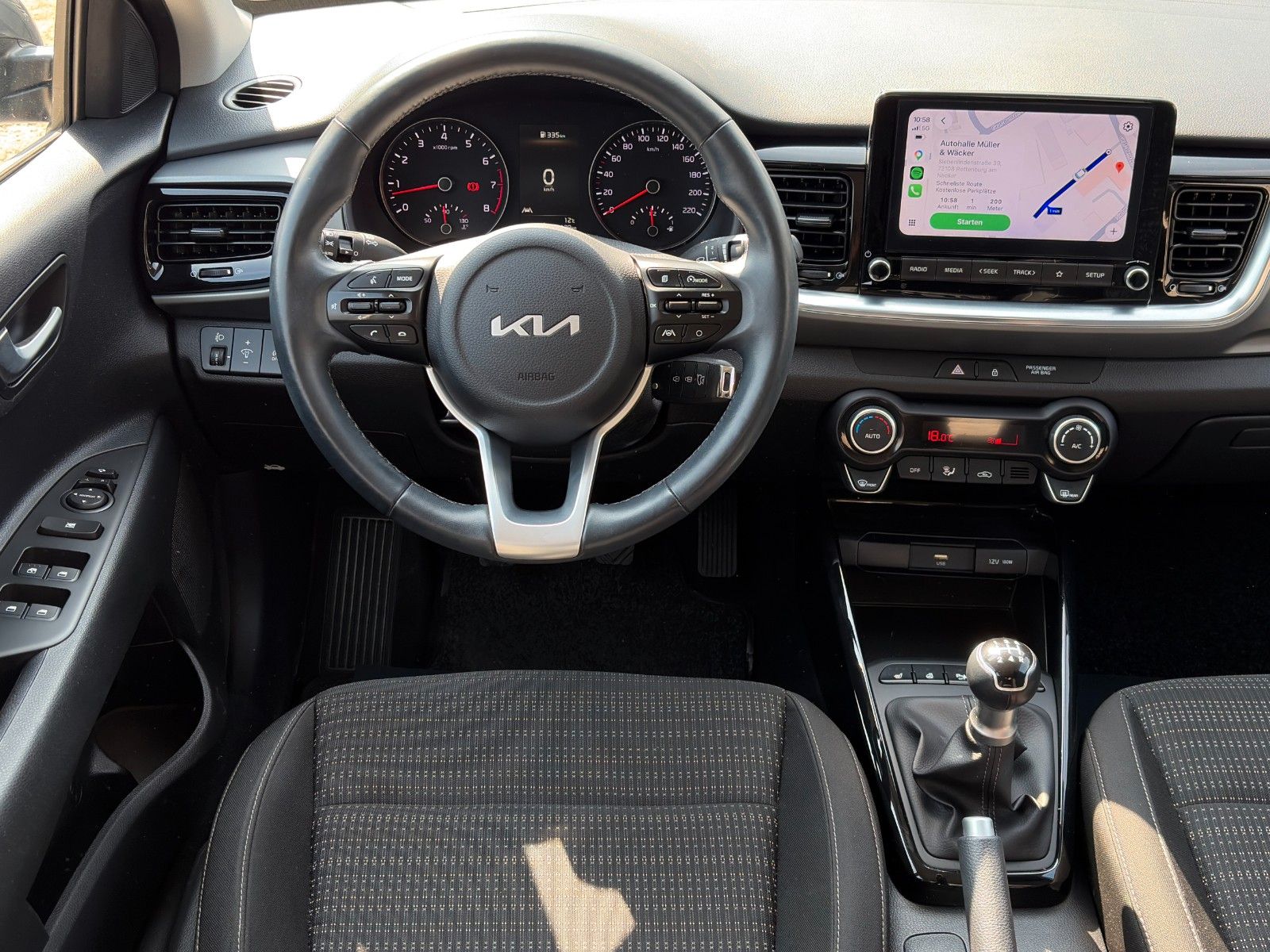 Fahrzeugabbildung Kia Stonic 1.2 Vision Temp. PDC LHZ SHZ LKA CarPlay