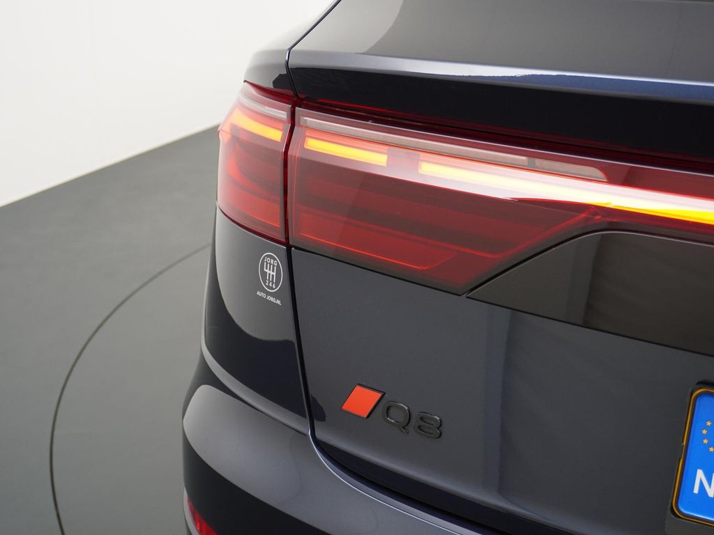 Audi Q8 60 TFSI e quattro Pro Line S Competition AHK