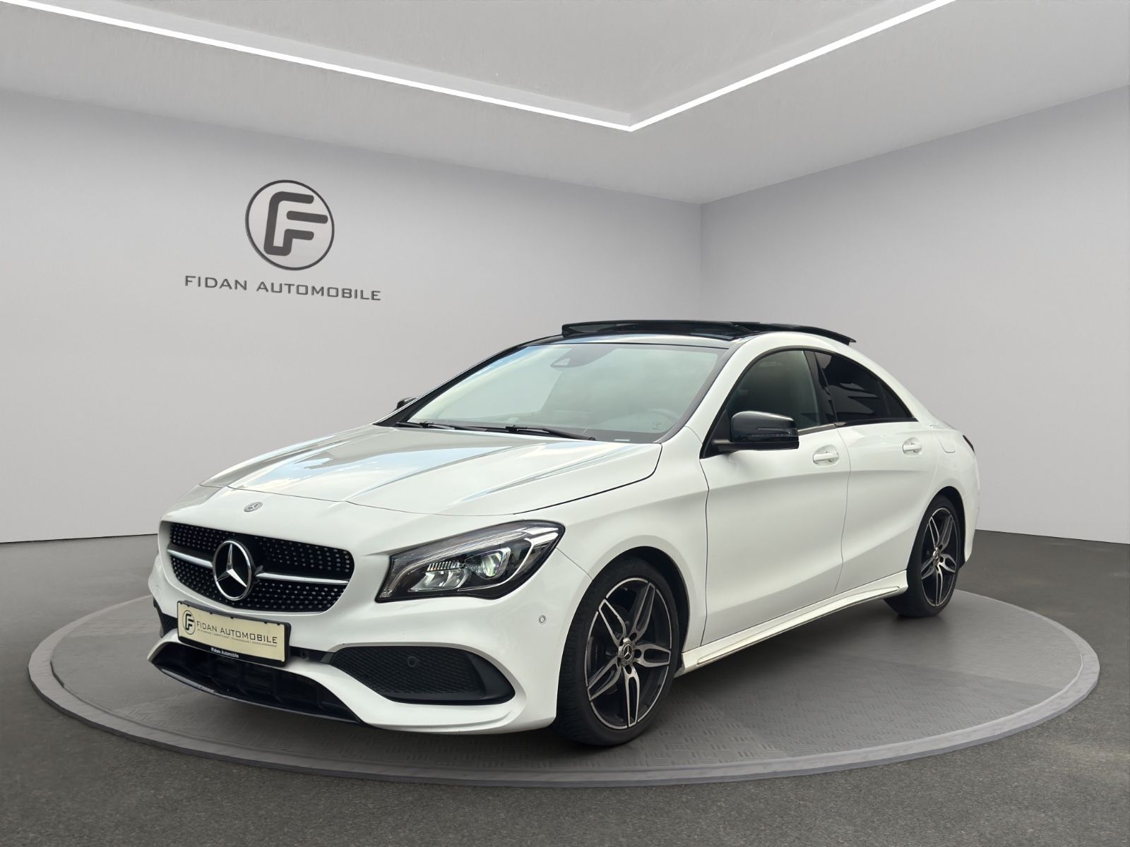 MERCEDES-BENZ CLA 180 AMG-Line*Pano*Night*LED*PDC*Navi*