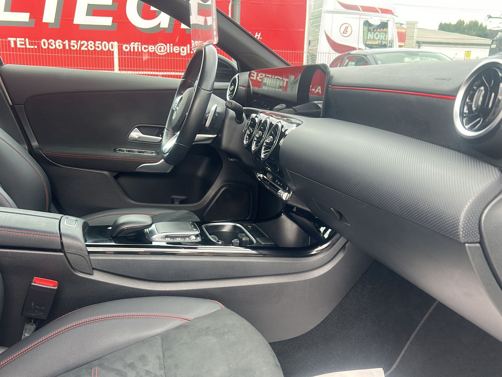 Fahrzeugabbildung Mercedes-Benz A 200 dAMG Line