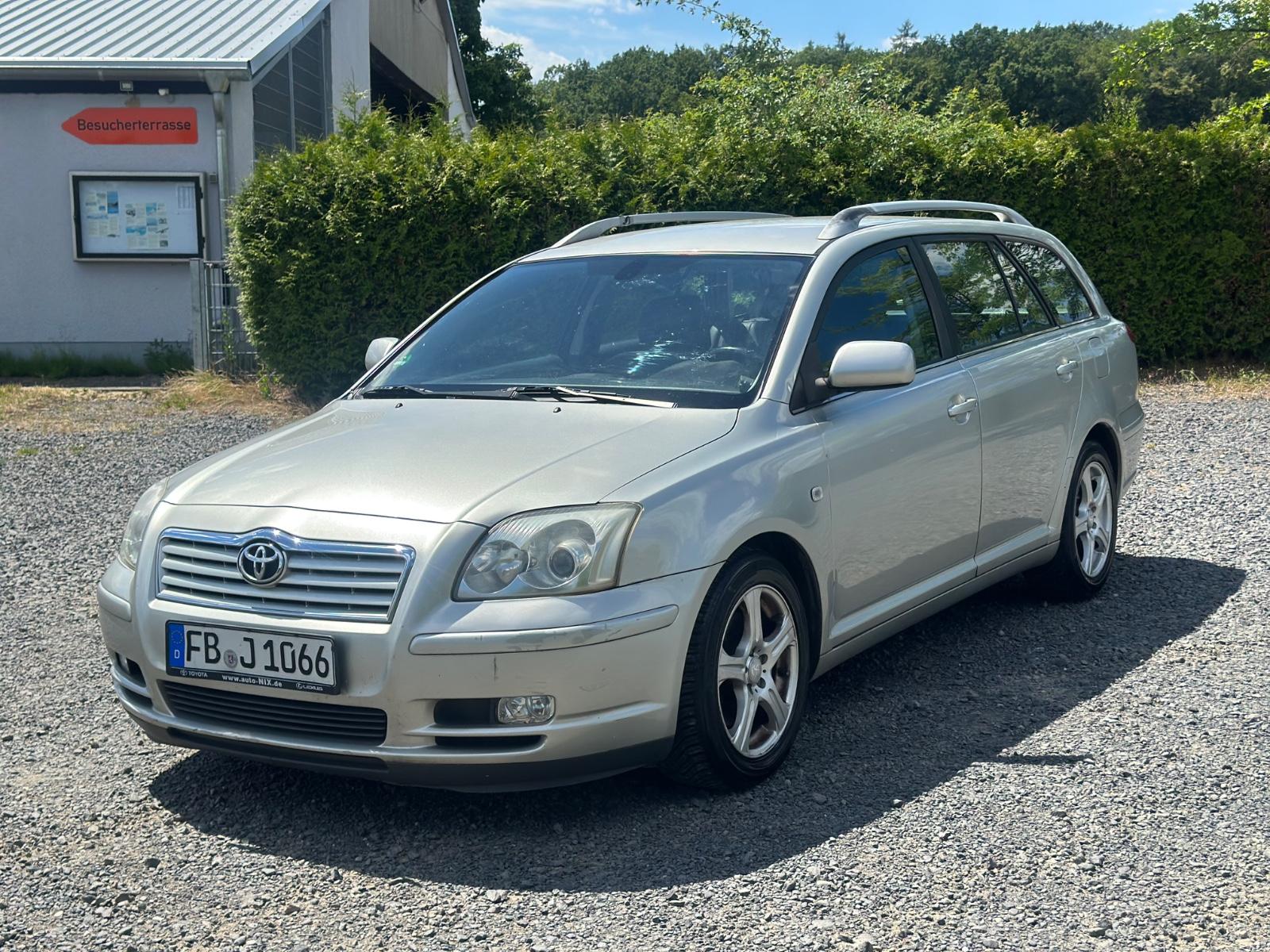 Toyota Avensis Kombi 2.4 Executive