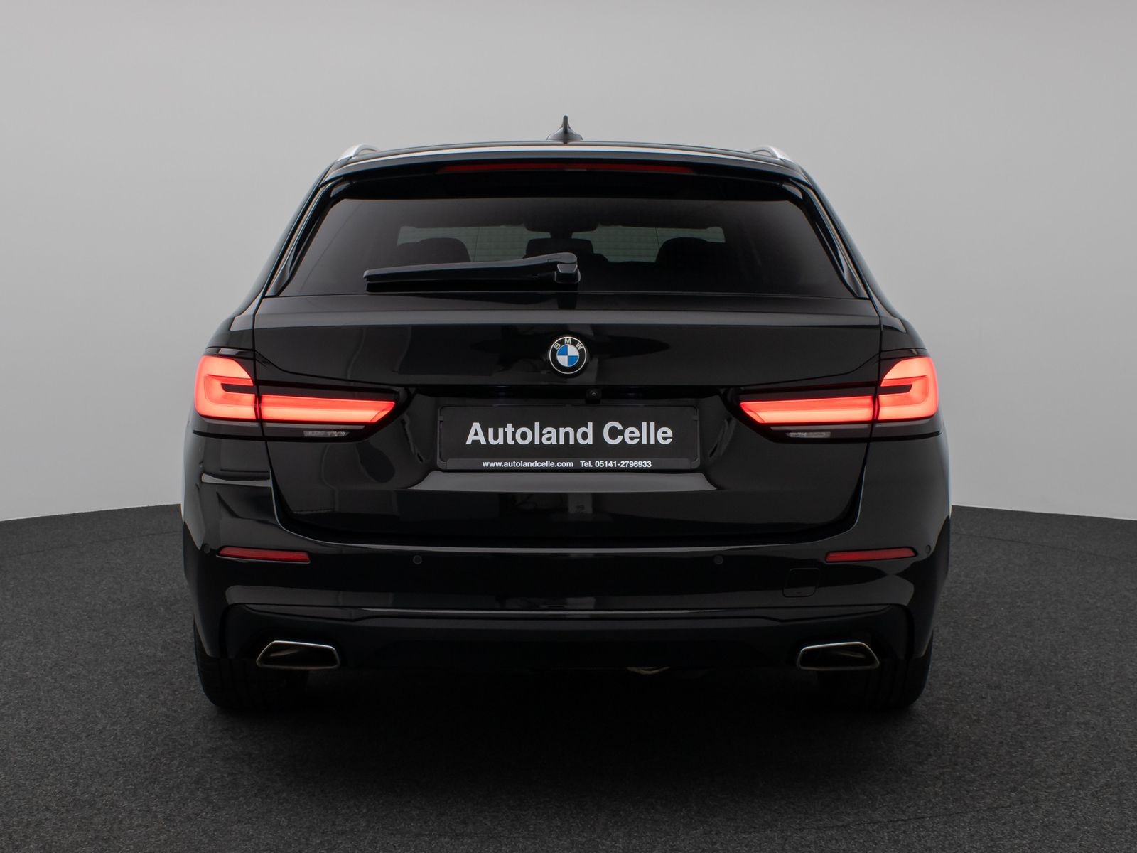 Fahrzeugabbildung BMW 530d  xD Panorama Kamera DAB HiFi AHK Alarm ACC