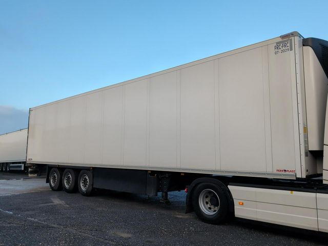 Schmitz Cargobull SKO24/Doppelstock/Trennwand/CarrierHE19MT/BiTemp