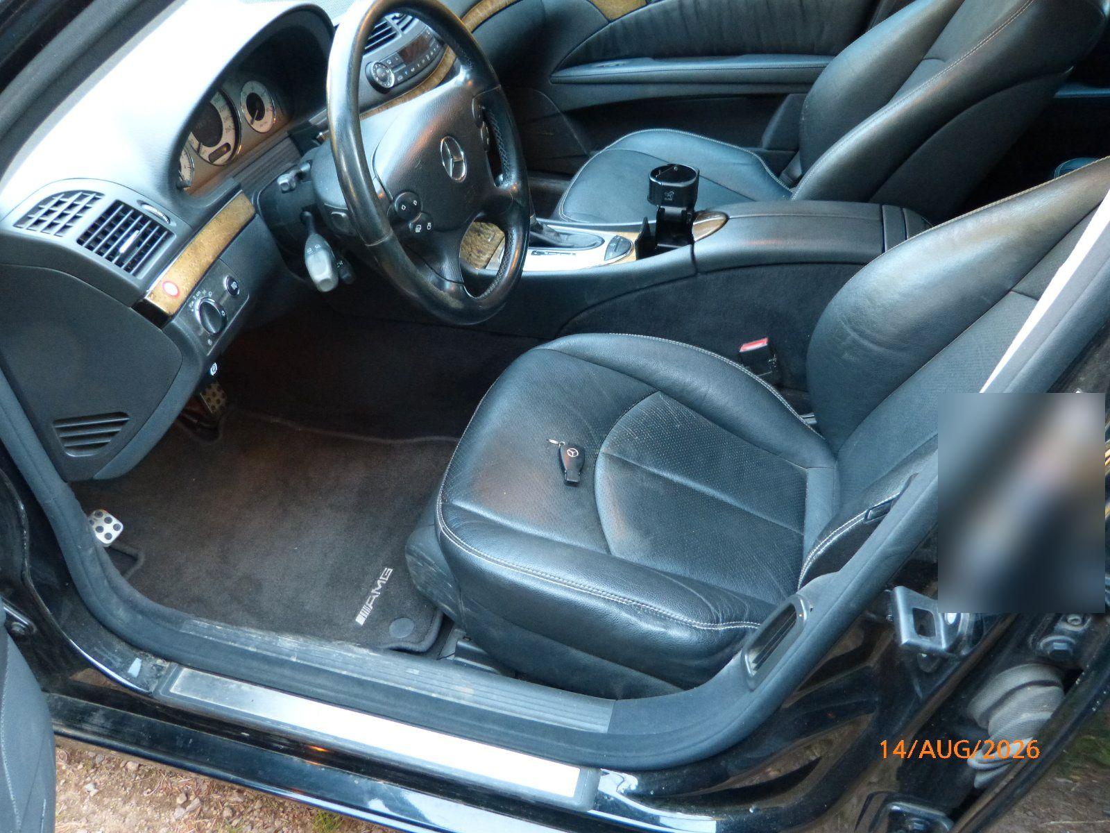 Mercedes-Benz E320 2005 — photo 7