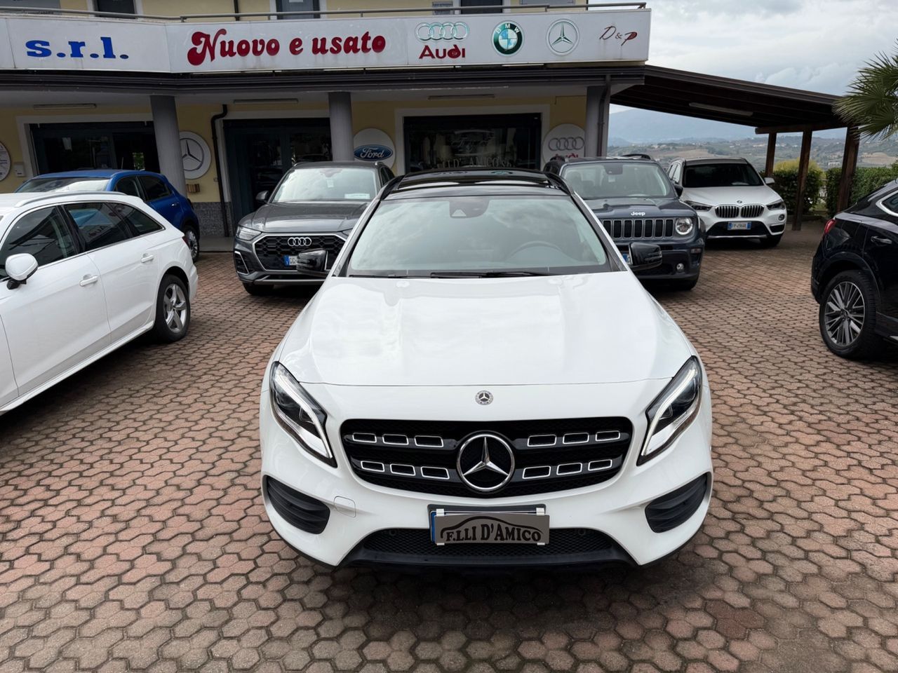 Mercedes-Benz Mercedes-benz GLA 200 d Automatic Premium imagem 2