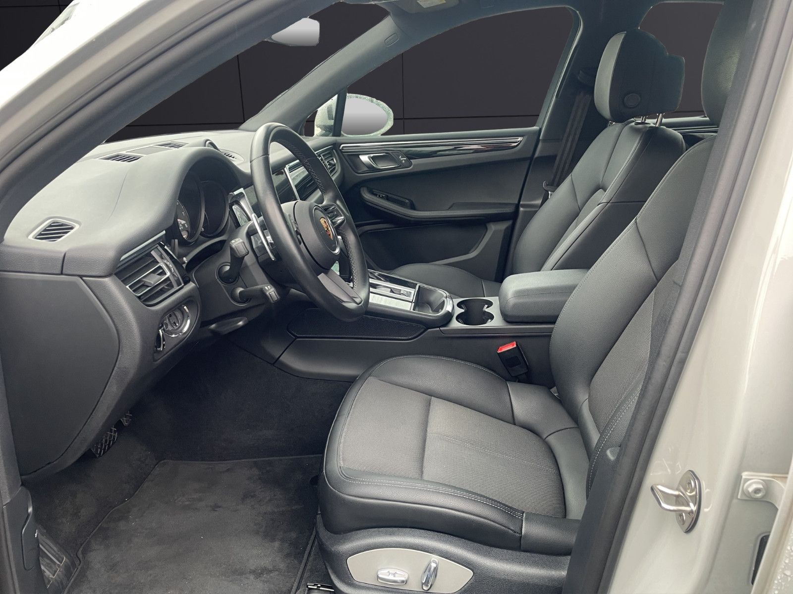 Fahrzeugabbildung Porsche Macan S* Navi*Kamera*AHK* PASM*Sitzheizung*