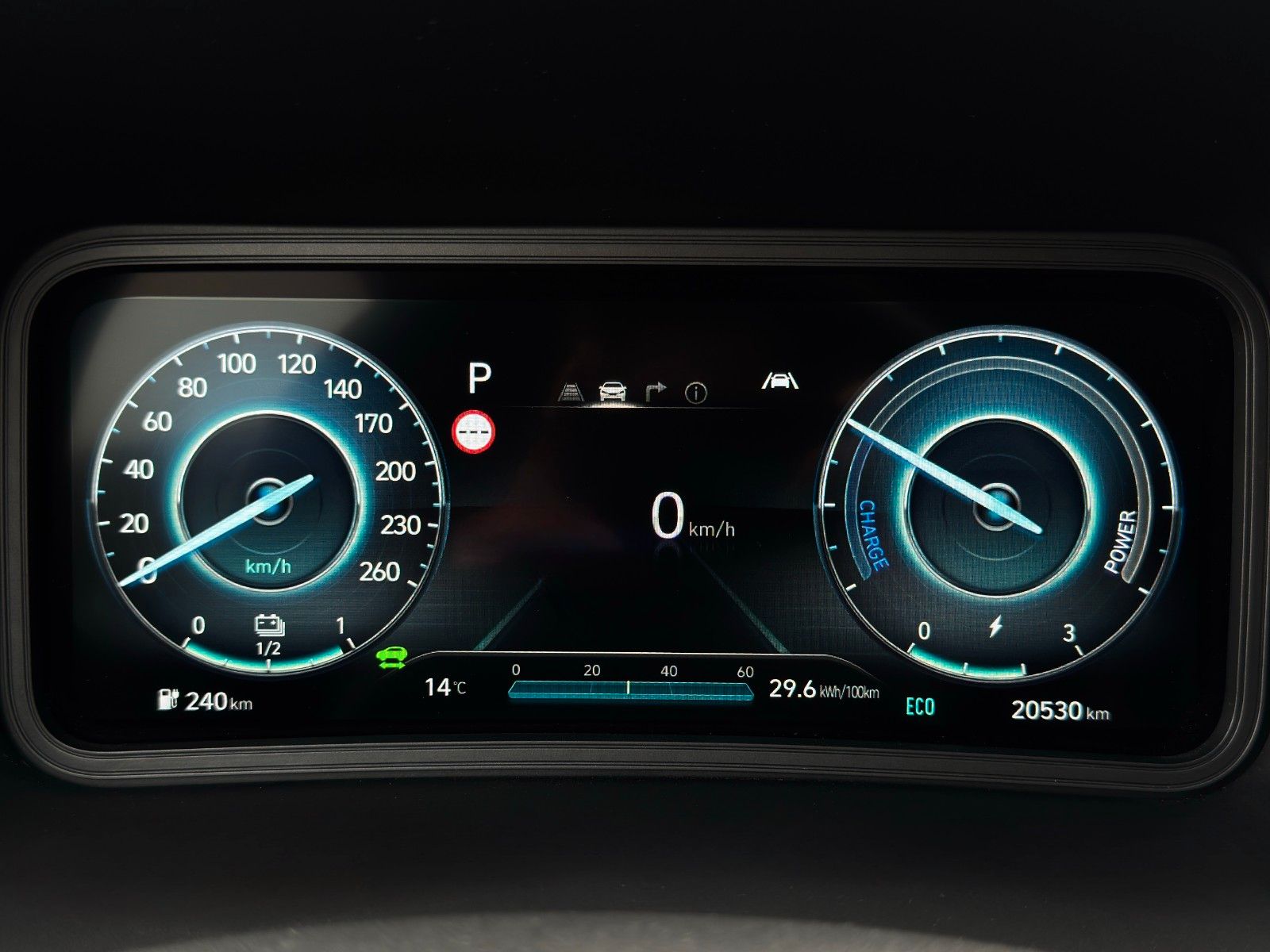 Fahrzeugabbildung Hyundai KONA E Edition 30+ PDC SHZ LHZ KRELL Temp CarPl.