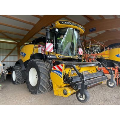 New Holland FR650