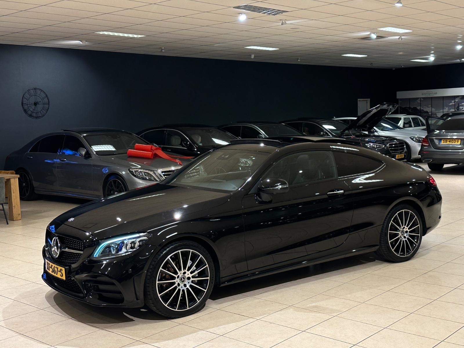 Mercedes-Benz C 180 COUPE/AMG-PAKKET/PANO/BURMESTER/KEYLES/VOL