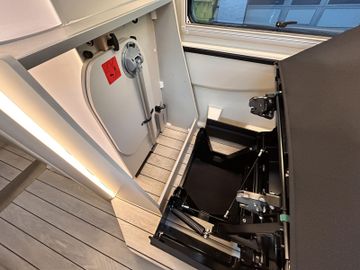 Westfalia Columbus 640 E 140 PS 8G  SOLAR LITHIUM SKYVIEW