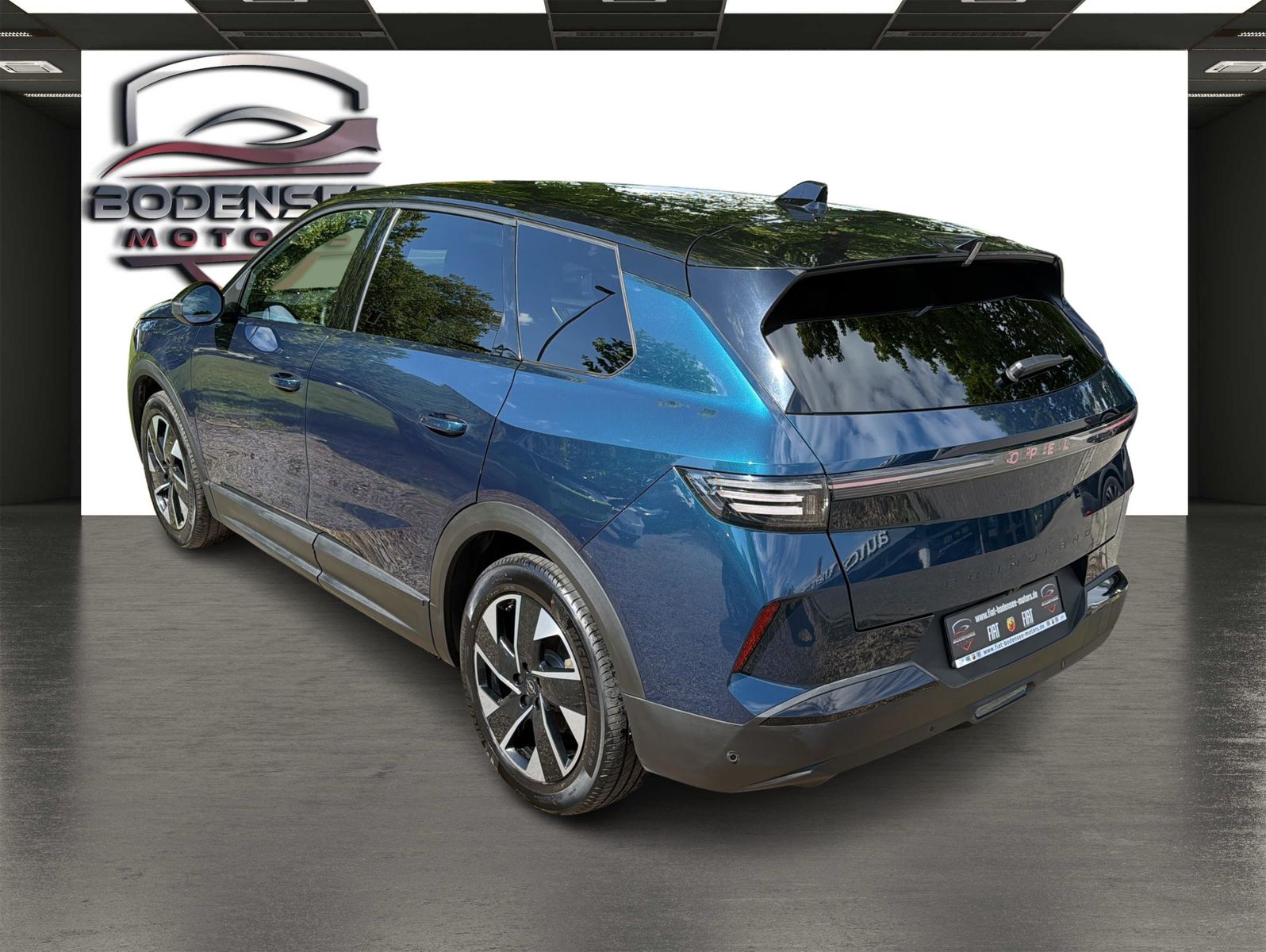 Fahrzeugabbildung Opel Grandland 1.2 48V Mild-Hybrid 107kW GS Automatik