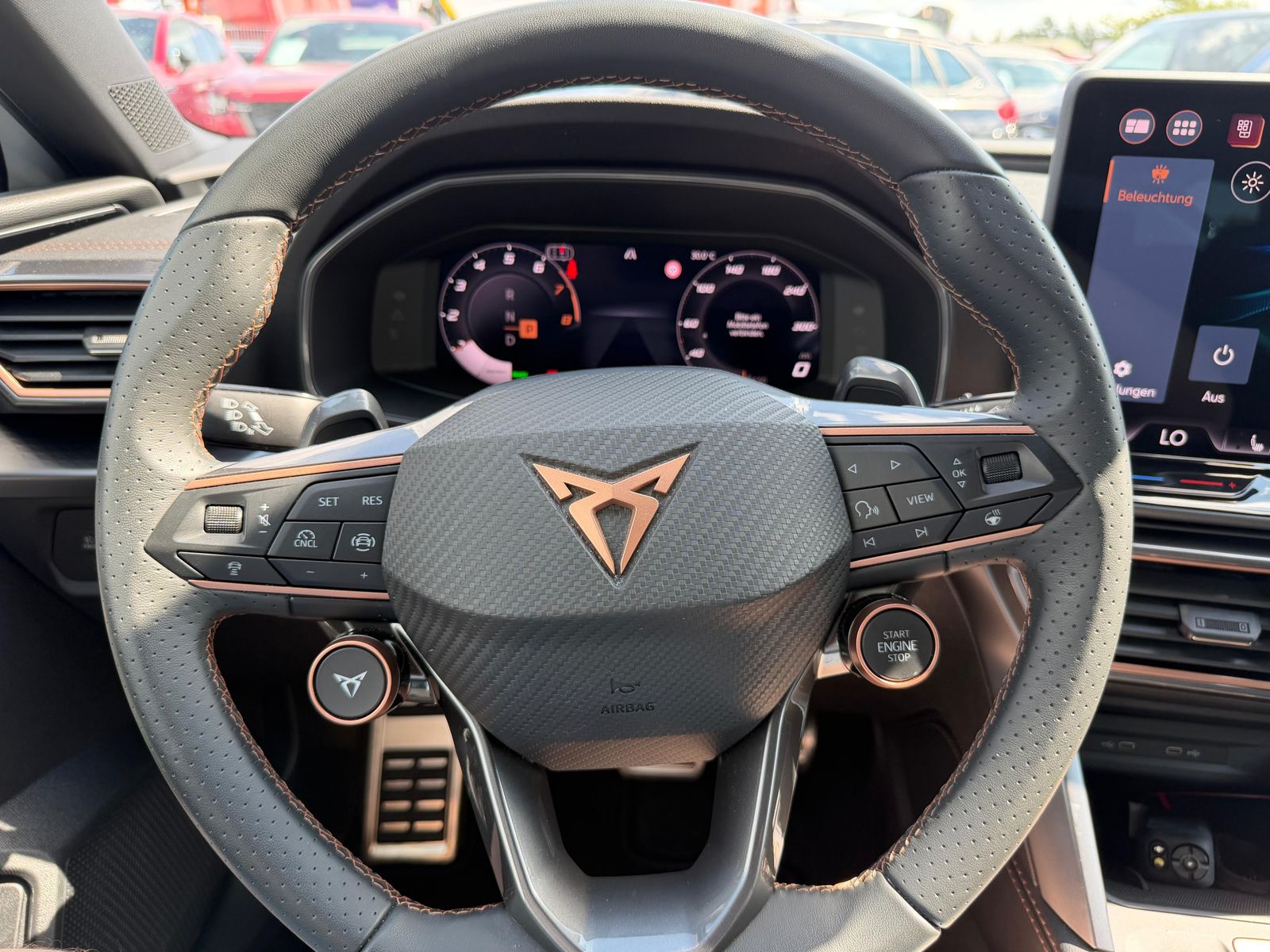Fahrzeugabbildung CUPRA Leon 1.5 eTSI DSG AHK*DYNAMICA*EDGE*LED*5JGARAN.