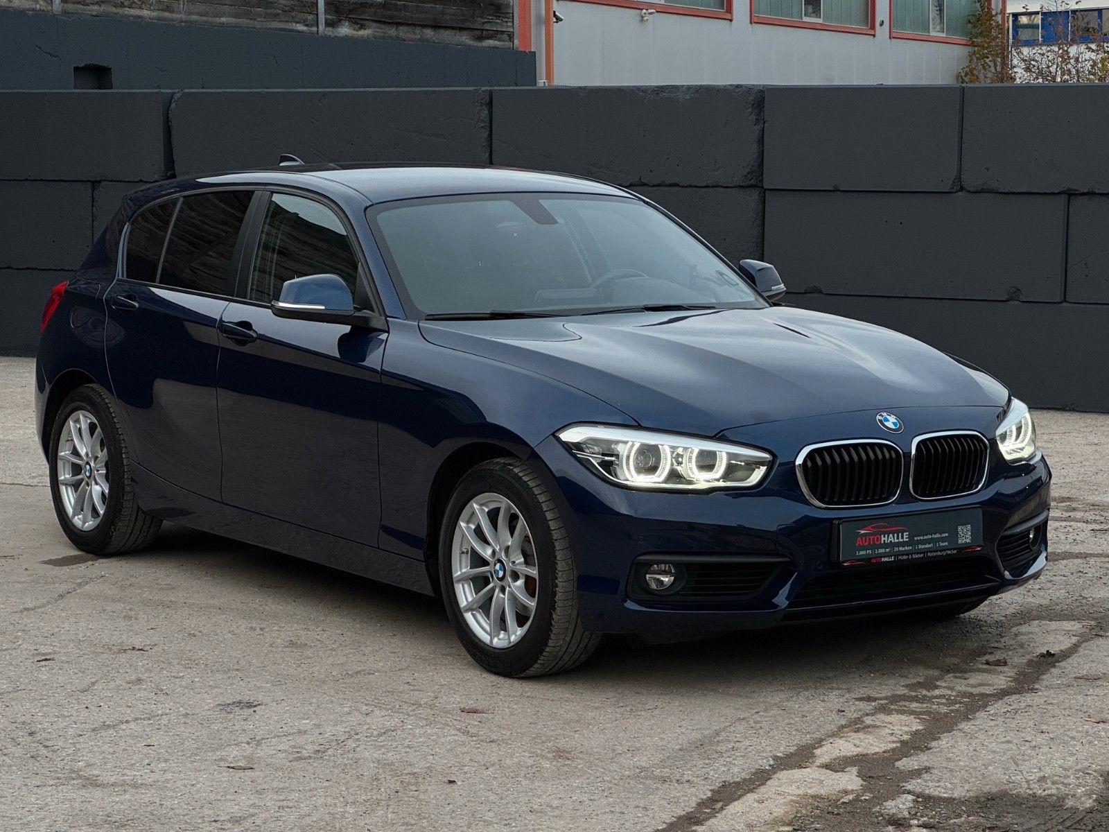 Fahrzeugabbildung BMW 118i Advantage SHZ PDC LED 2Z-Klima Tempomat