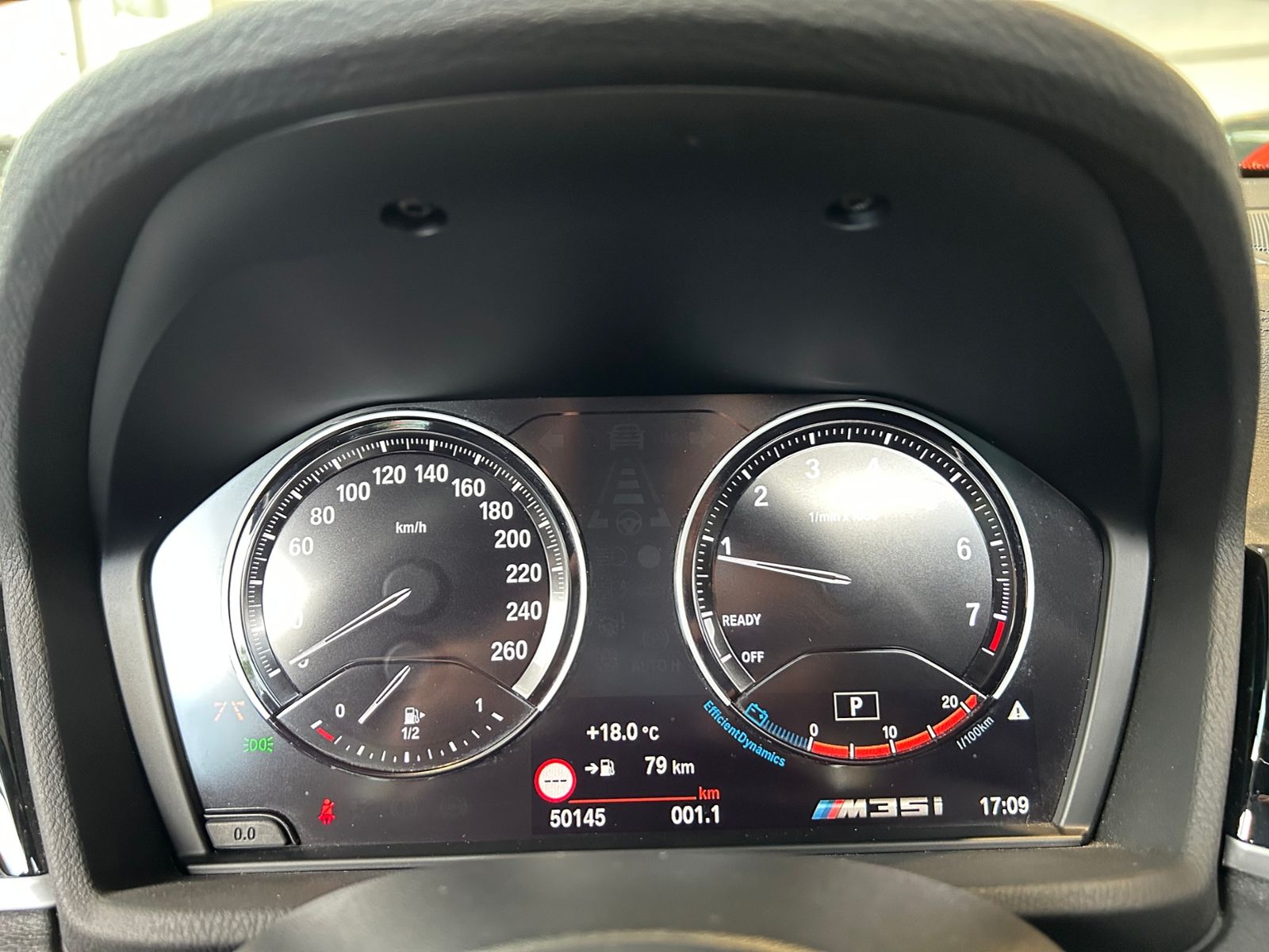 Fahrzeugabbildung BMW X2 M35 i xDrive Shadow PANO HUD H/K KAM