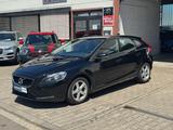 Volvo V40 Kinetic | PDC vo + hi | Tempomat | Sitzheizu - Volvo V40 aus 2017