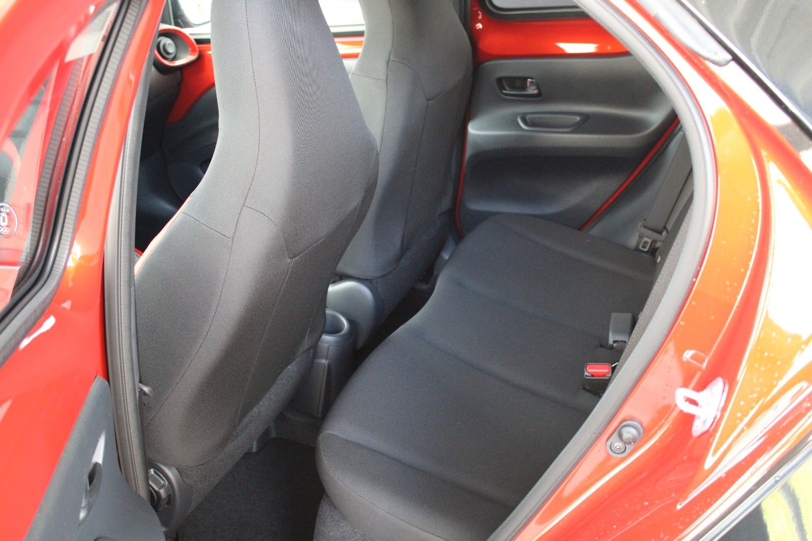 Fahrzeugabbildung Toyota Aygo X Teamplayer