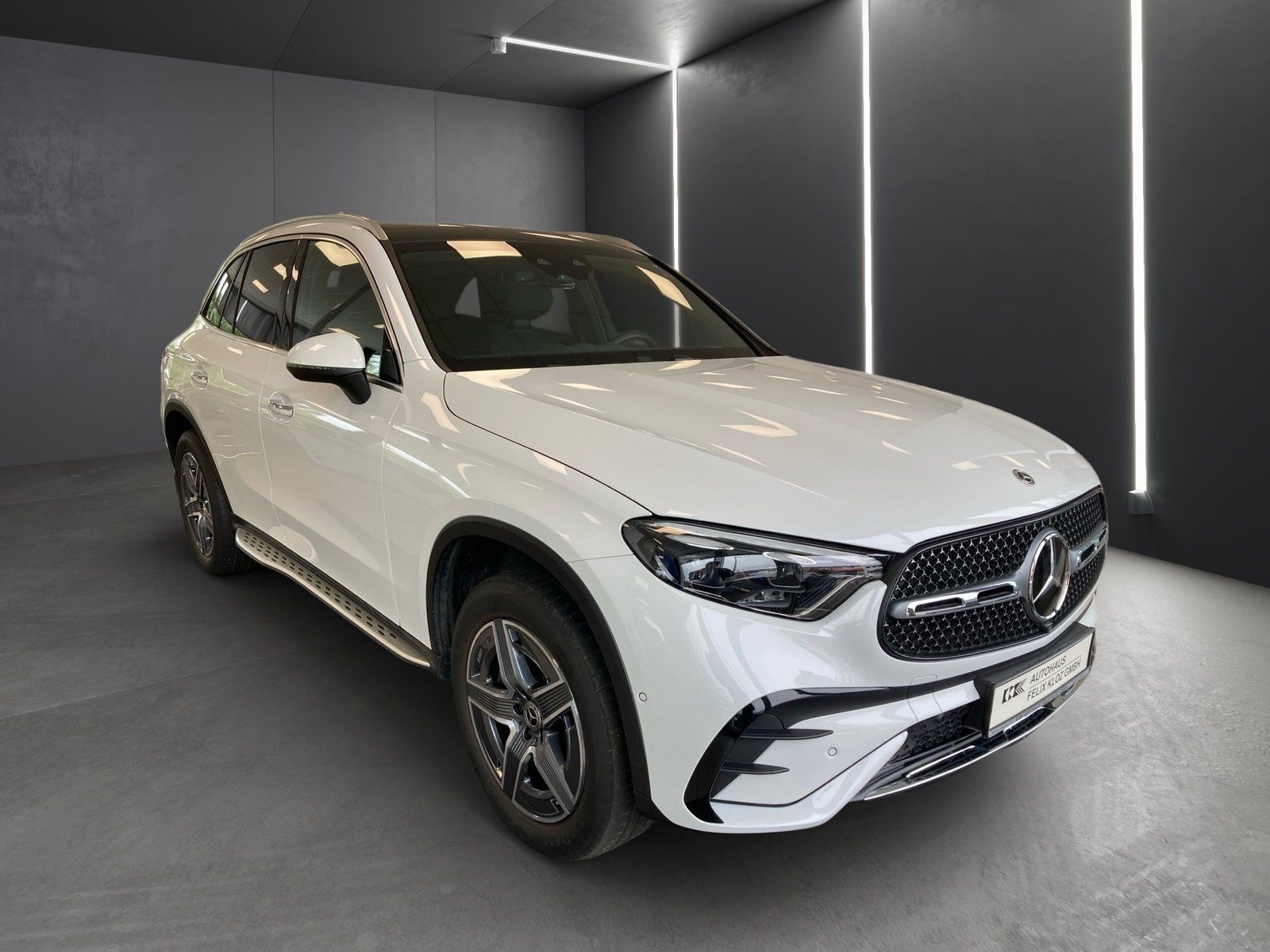 Fahrzeugabbildung Mercedes-Benz GLC 300 4M AMG Plus*Airmatic*HUD*Pano*Distro*360