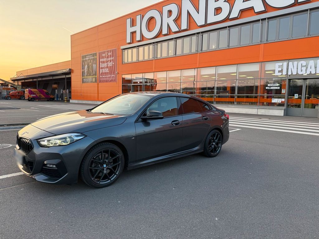 Image of BMW 218