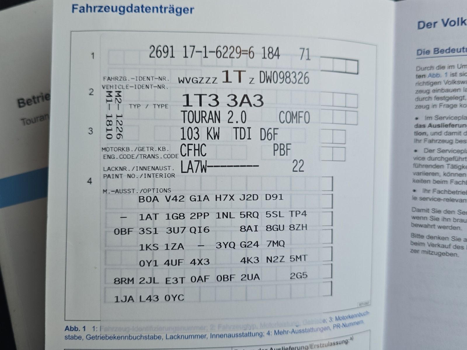 Fahrzeugabbildung Volkswagen Touran Life/DSG/Rückfahrkamera/Automatik/AHK