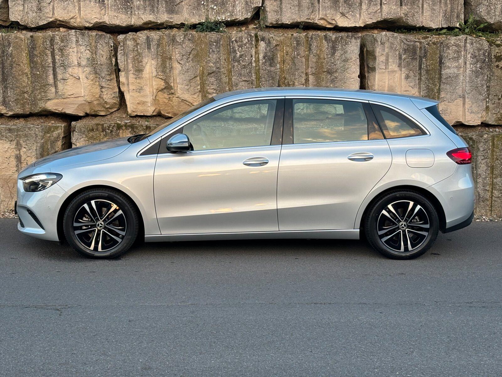 Mercedes-Benz B 200 PROGRESSIVE+FAHRASS.+MEMORY+KAMERA+AHK+LED
