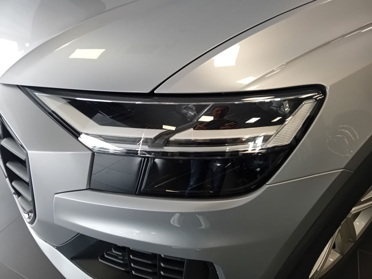 Audi Q8 RS TFSI V8 MHEV quattro tiptronic imagem 3