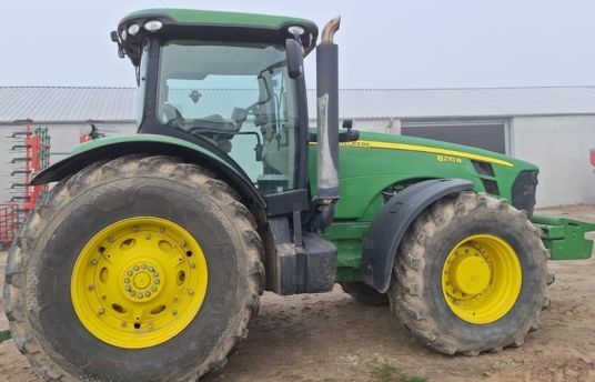 John Deere 8270 R   POWERSHIFT   ISOBUS