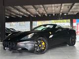 Ferrari California 30 *V8 *Carbon*Kamera*LED Lenkrad* - schwarze Ferrari California