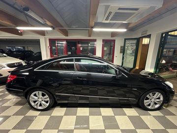 Mercedes E 250 - 4