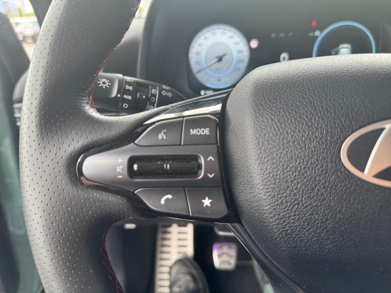 Fahrzeugabbildung Hyundai i20 N-LINE *Dachlack. schwarz* *LED*KAMERA*NAVI*