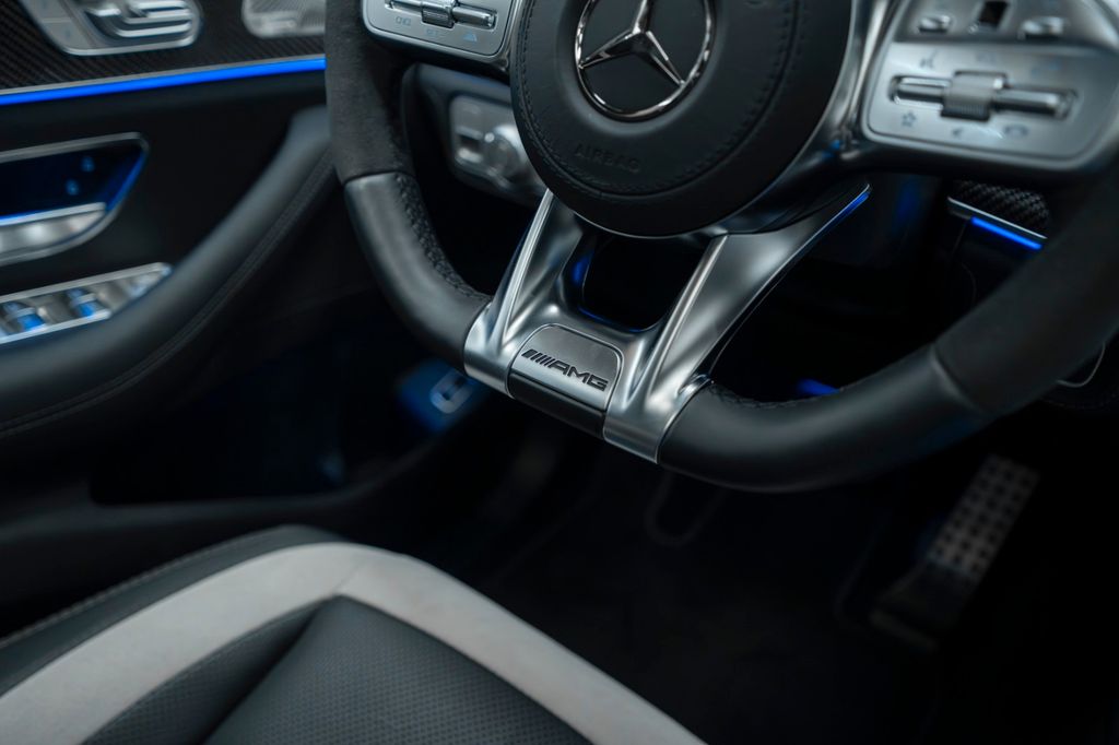 GLE 63 AMG COUPE BLACK / BLACK CARBON - Bild 27