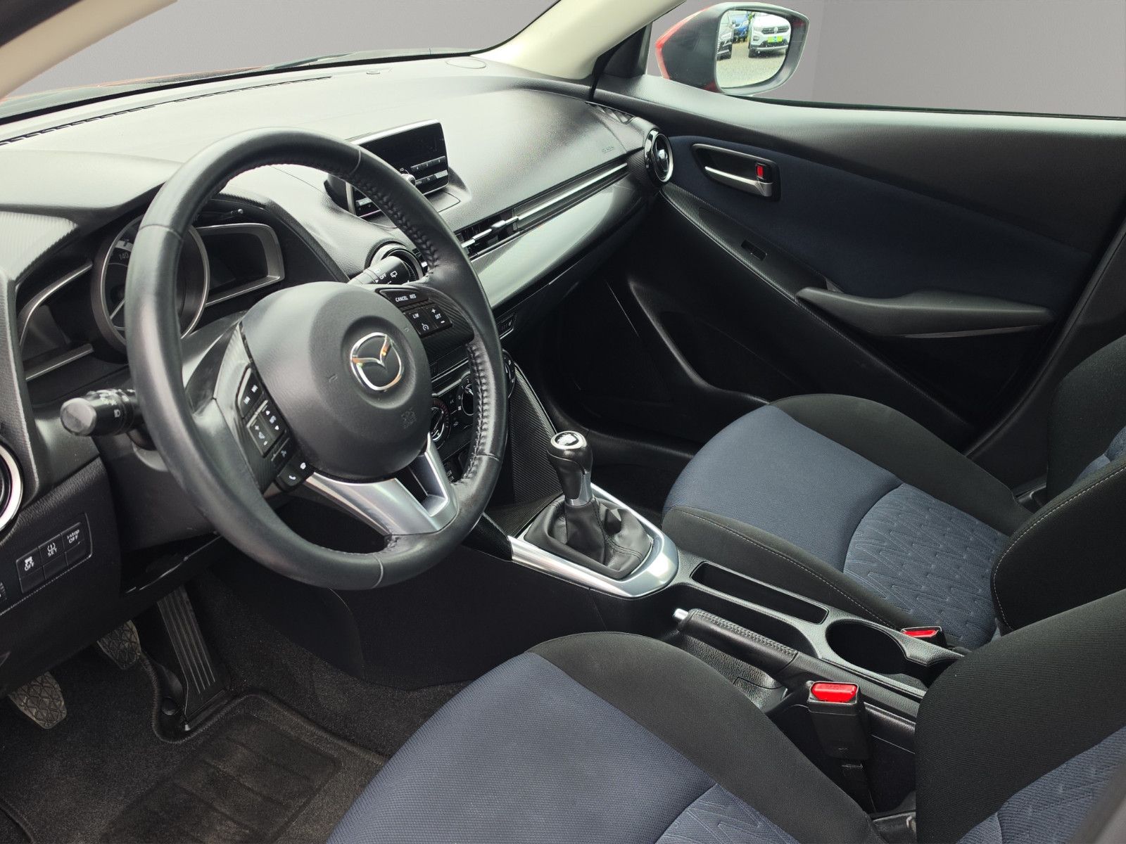 Fahrzeugabbildung Mazda 2 Lim. Center-Line AUS 1.HAND NUR 23 TSD. KM