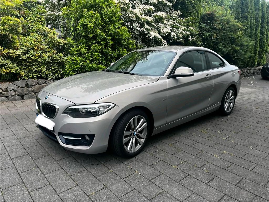 Image of BMW 220