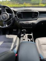 Kia Sorento 2.2 CRDi AWD Platinum Edition Automa... - gebrauchte Kia Sorento aus dem Jahr 2016