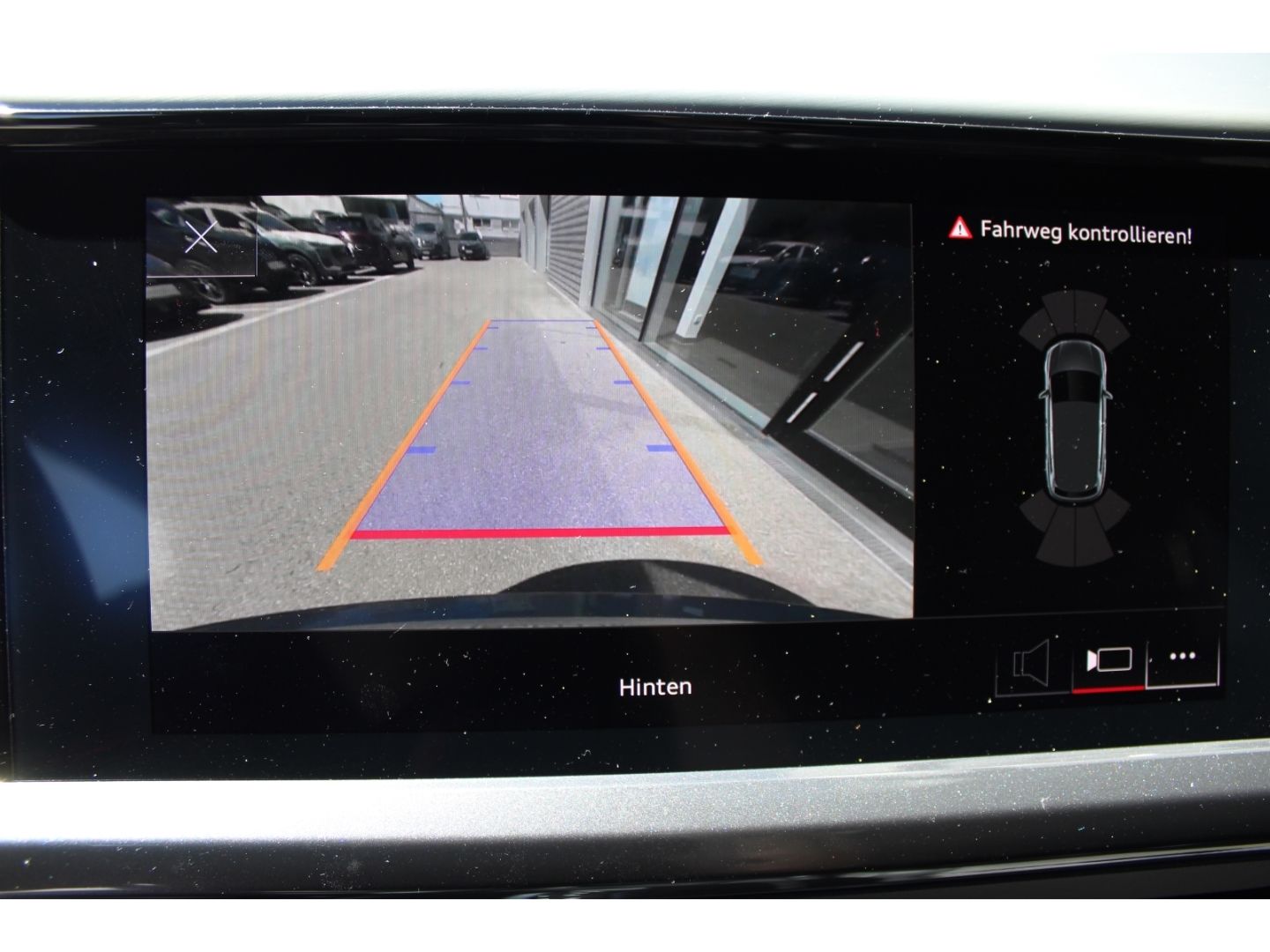 Q4 e-tron 40 S-Line*Assistenz+*Kamera*SONOS*21''