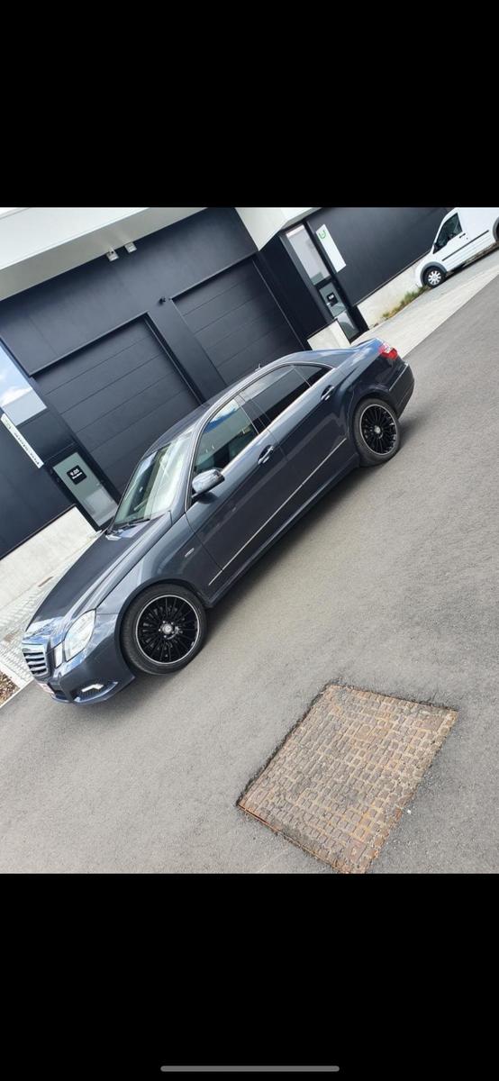 Mercedes-Benz E 250