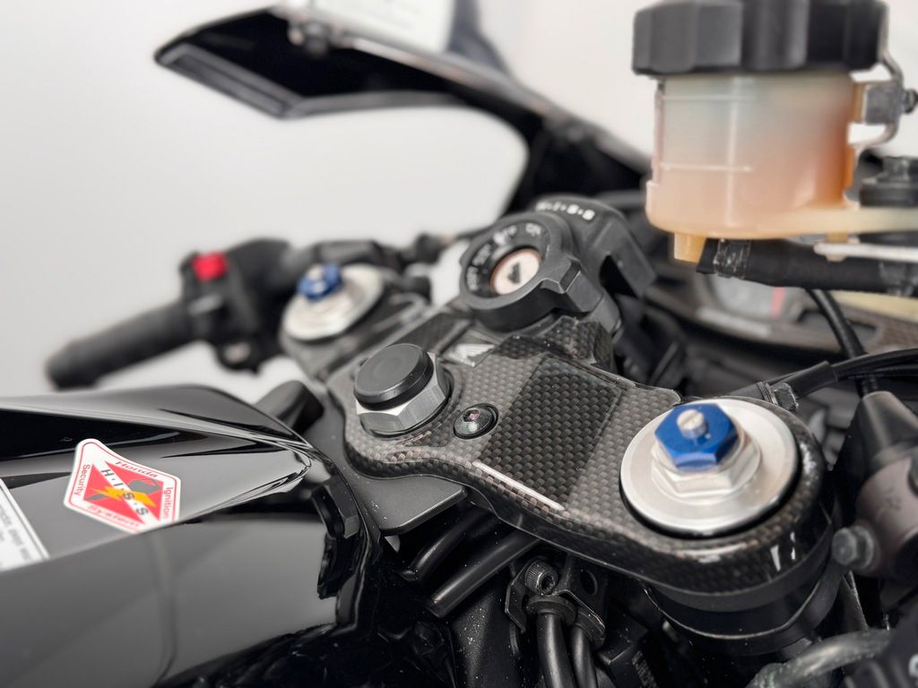 Fahrzeugabbildung Honda CBR 600 RR *TOP-ZUSTAND *SERVICE NEU