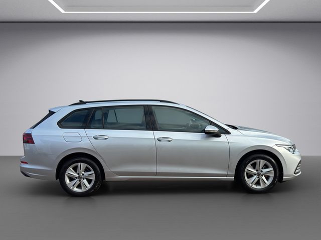 Golf VIII Variant Life 1.5 eTSI DSG NAVI ACC LED
