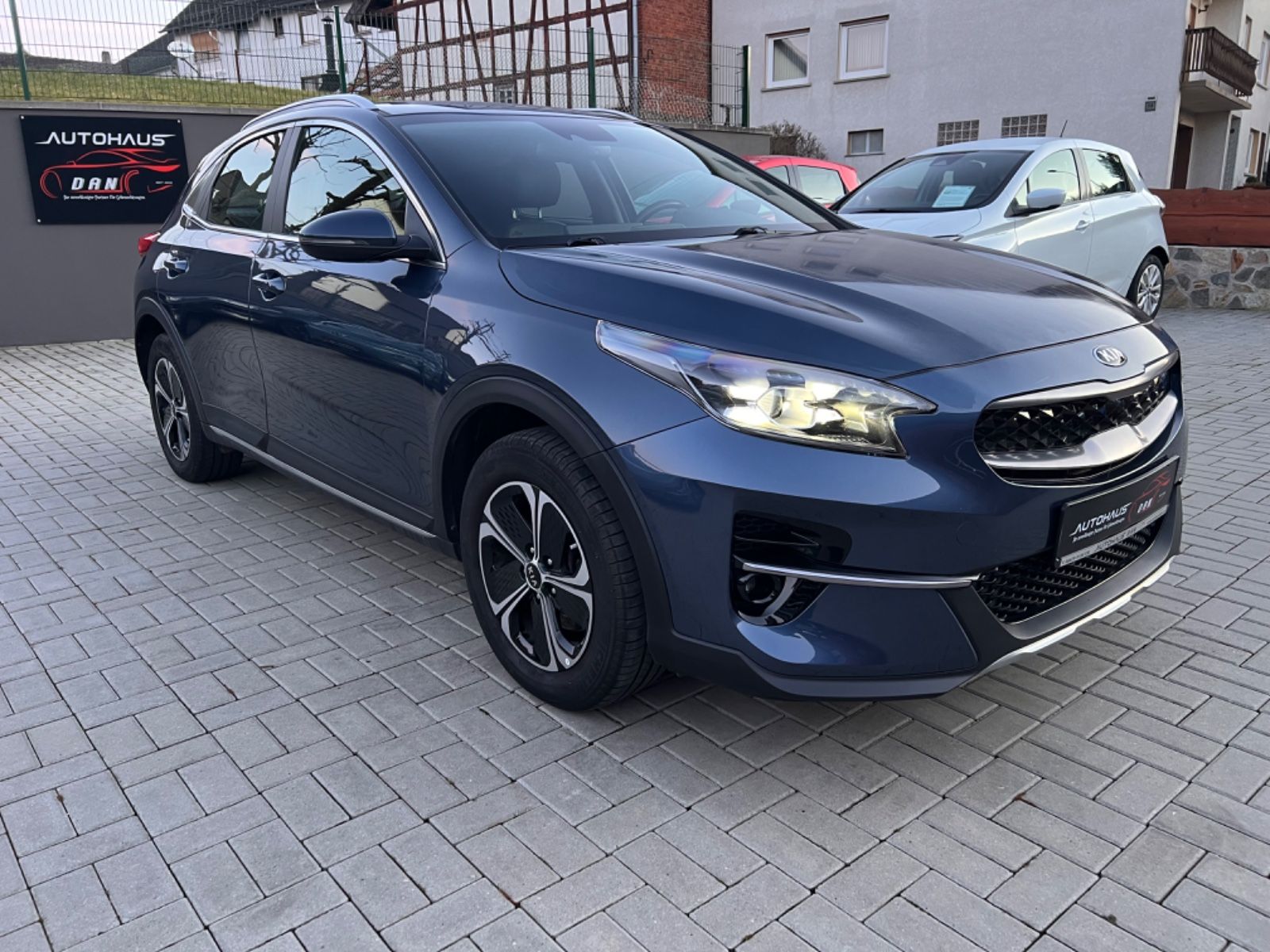 Kia XCeed Vision Plug-in Hybrid/Kamera/LED/Navi/AHK imagem 2
