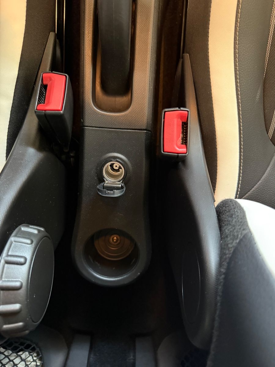 Fahrzeugabbildung Renault Twingo Techno Electric, Navi, Rückfahrkamera