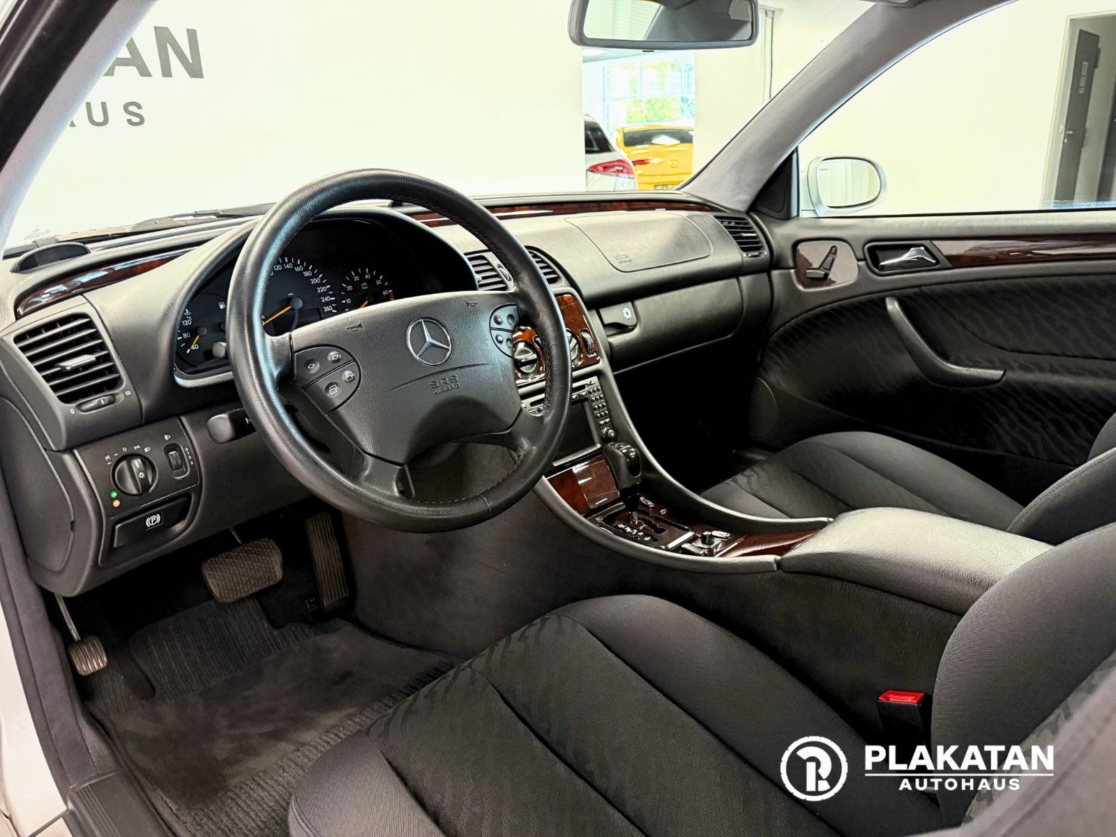 Fahrzeugabbildung Mercedes-Benz CLK 200 Kompressor Automatik Tempomat Klima