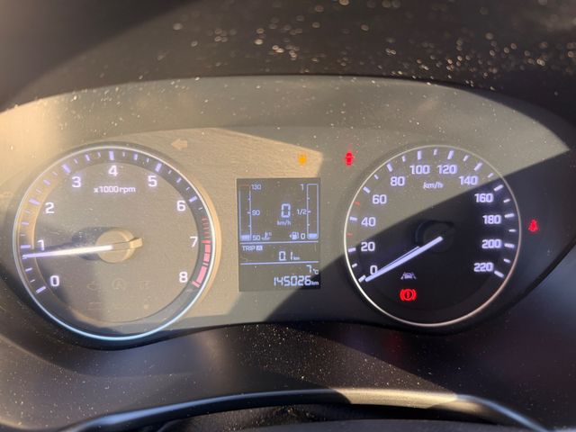 Hyundai i20 1.2 blue YES!