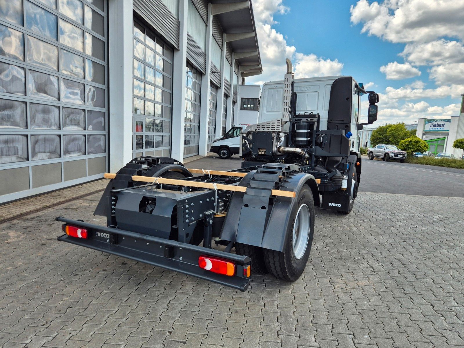 Fahrzeugabbildung Iveco Eurocargo ML160E25/P EVI_E 4x2 RHD Rechtslenker