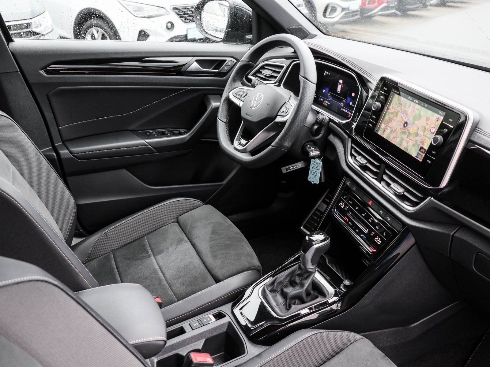 Volkswagen T-Roc - Bild 3