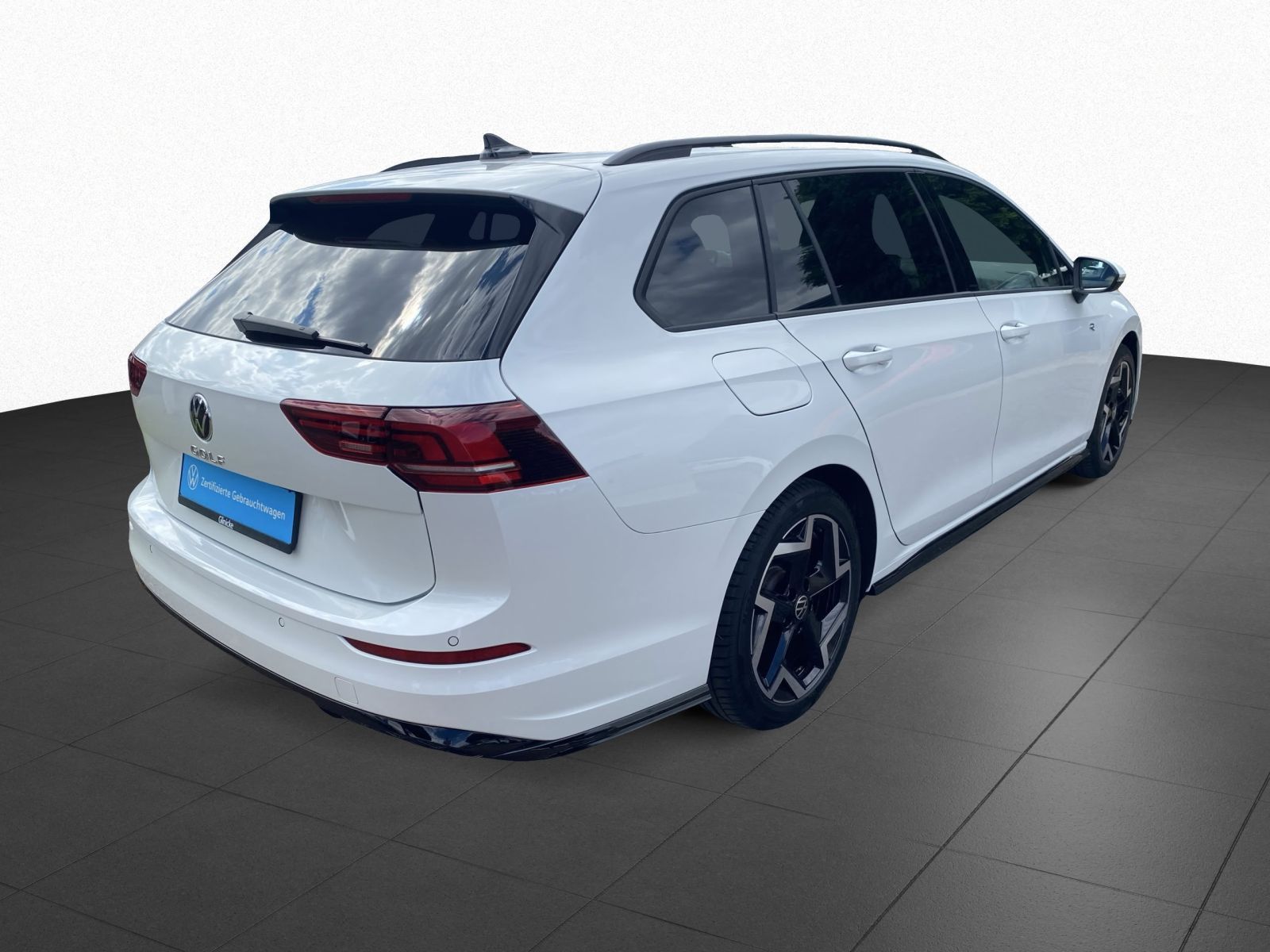 Volkswagen Golf VIII Variant 1.5 TSI R-Line AHK Navi Headup foto 3