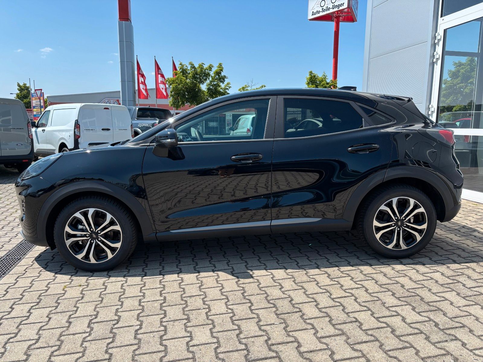 Fahrzeugabbildung Ford Puma Titanium
