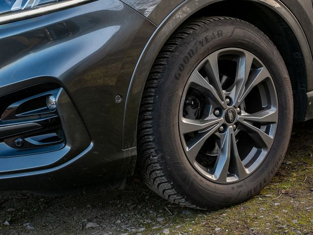 Ford Kuga 2.0 Mild-Hybrid ST-Line X Navi Kamera B&O